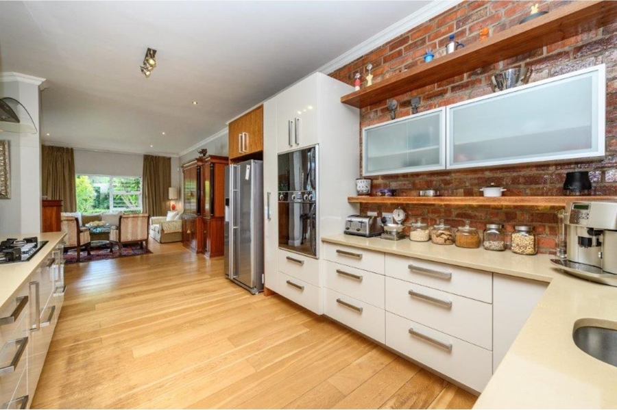 4 Bedroom Property for Sale in Lovemore Park Eastern Cape